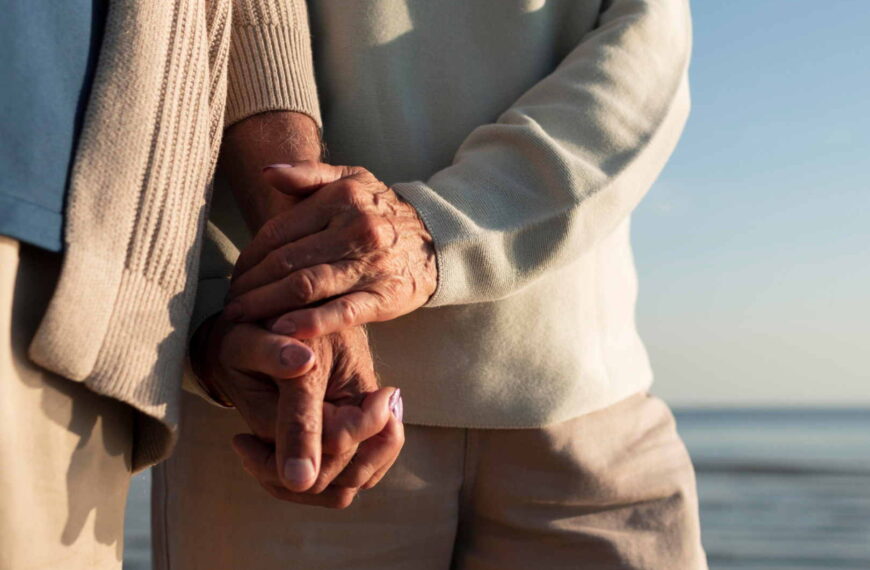 Fiscal General de Arizona demanda a pareja que estafaba ancianos