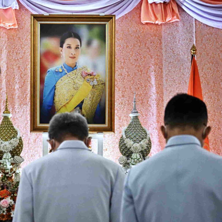 El coma de la princesa tailandesa se debe a una infección, el país no prohibirá la vacuna contra el COVID-19 de Pfizer