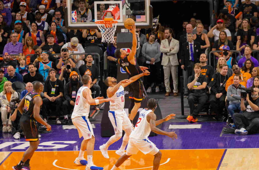Suns logra quinta victoria al hilo y Durant encestó 40 puntos