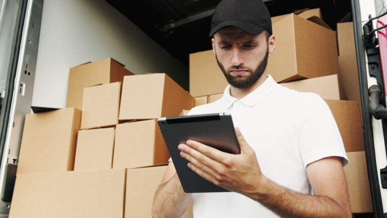 Advierten sobre compañías de mudanzas