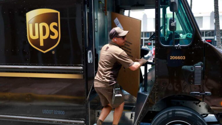 UPS y sus trabajadores evitan huelga