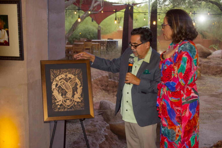 Dan la bienvenida de nueva cuenta a Anna María Chávez a Arizona