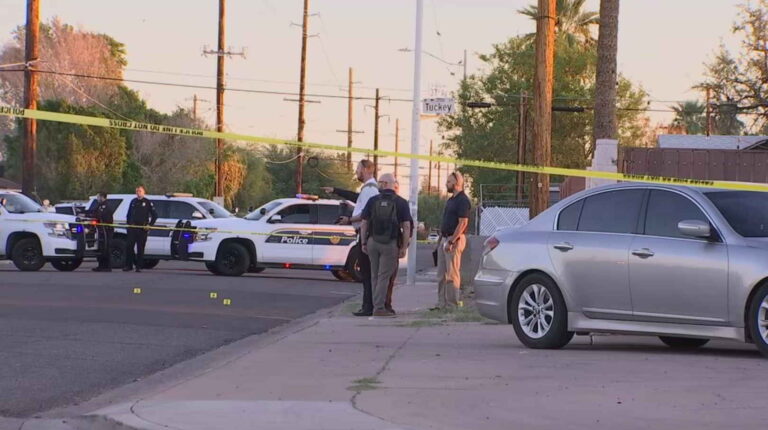 Muere hombre en balacera en el West Phoenix