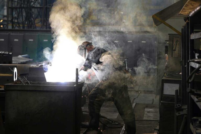 Protegen a trabajadores de calor extremo