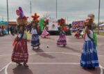 Emotivo festejo de la Bandera de México