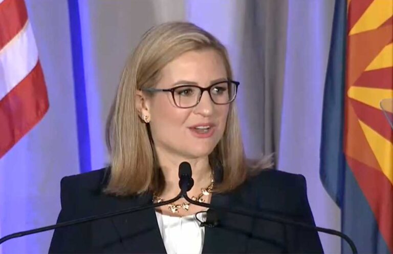 Presenta 5to informe de gobierno Kate Gallego