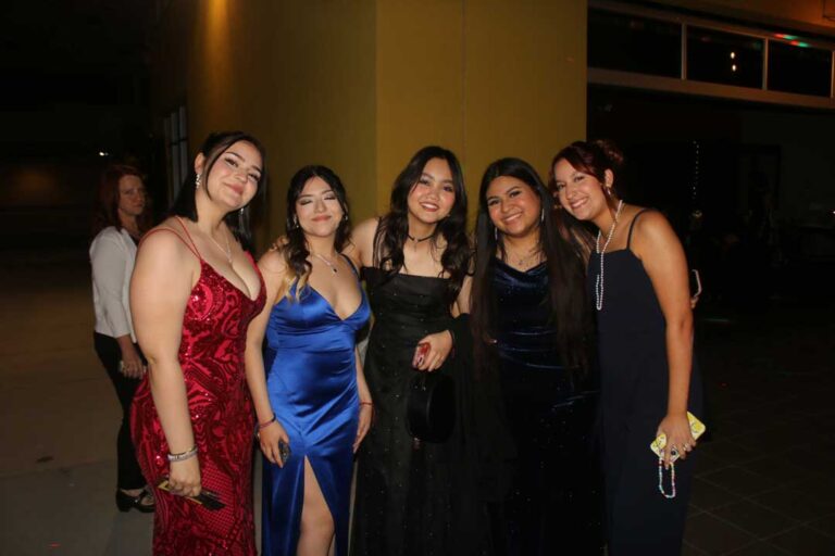 GLAAZ y su baile de fin de cursos