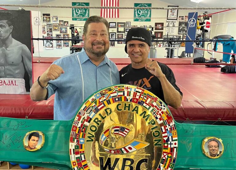 Phoenix homenajea a su campeón