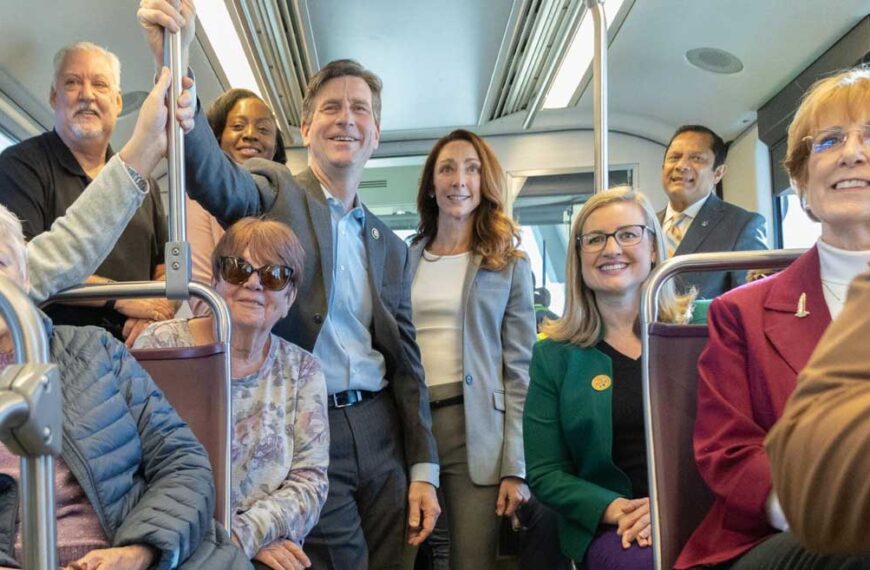 Phoenix honra al exalcalde Greg Stanton 