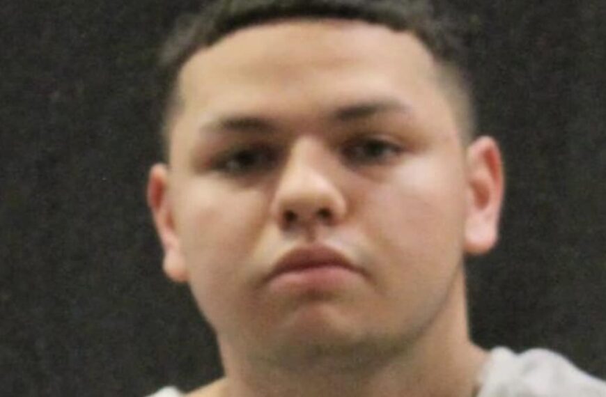 Oficial de Correccional de Pima acusado de agredir a preso