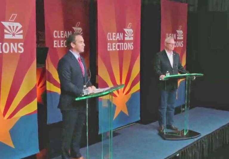 Debate expone a Jerry Sheridan
