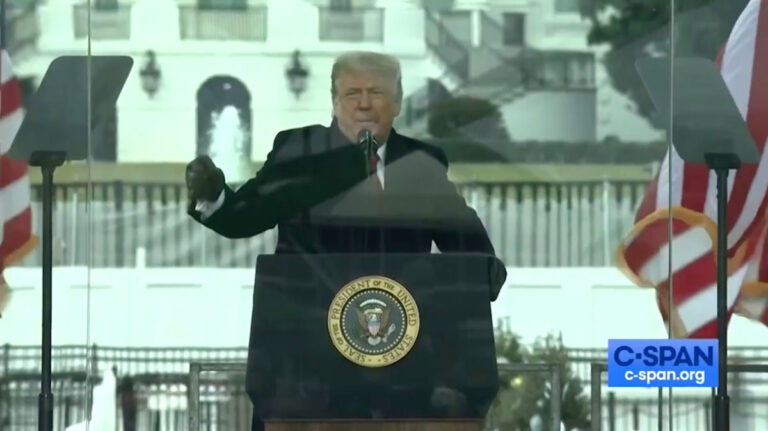 Evidencian como Trump intentó robar la elección 2020