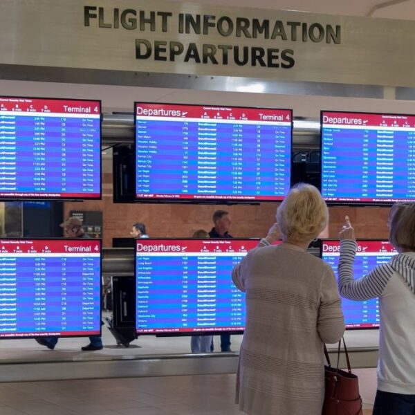 Cobrarán 45 dólares a quien no presente su Real ID en aeropuertos