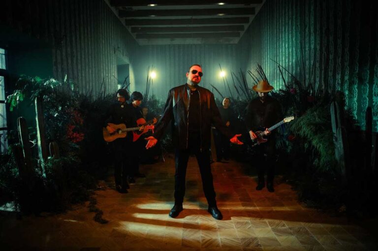 Pepe Aguilar abre su corazón con nuevo sencillo “Cliente Frecuente”