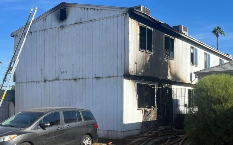 Incendio en Glendale deja a 20 personas sin hogar