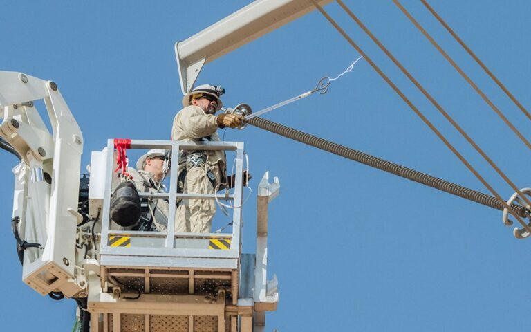 Atención: podrían aprobar aumento a las tarifas eléctricas en Arizona