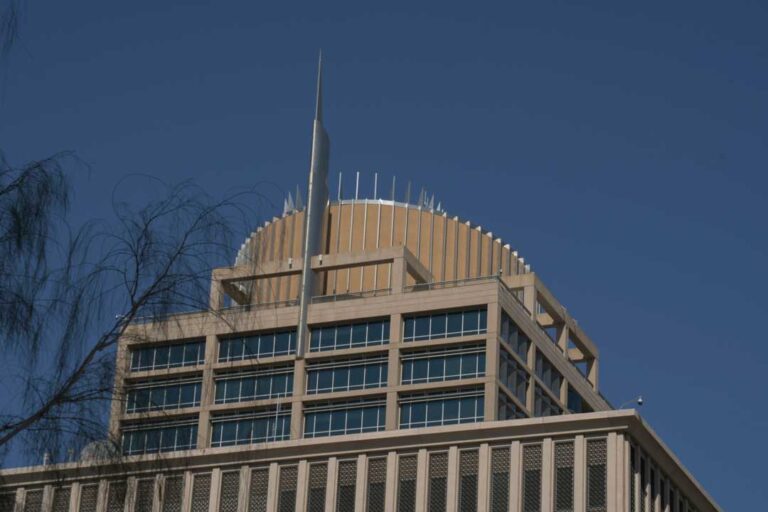 Llegan nuevas inversiones federales a Phoenix para fomentar desarrollo económico