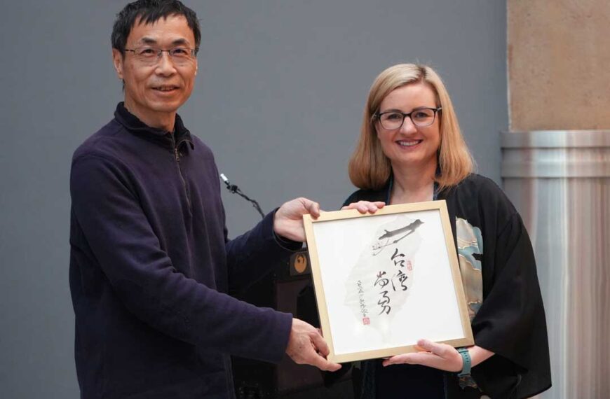 Phoenix celebra semana China: anuncian hermandad con Taipéi, Taiwán