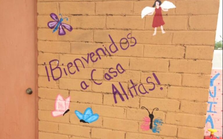 Refugios para solicitantes de asilo en Tucson cierran sus puertas ante políticas de Trump