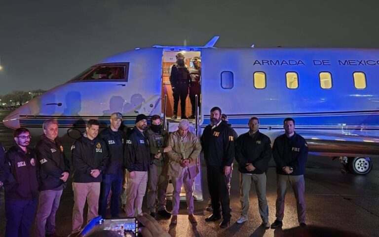 Rafael Caro Quintero es extraditado a Estados Unidos junto con 28 capos más