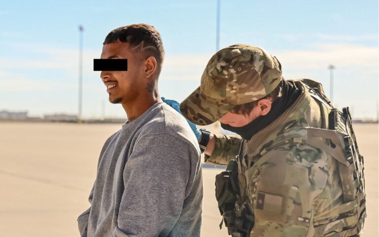 Llegan los primeros inmigrantes detenidos a Guantánamo: ¿quiénes son?