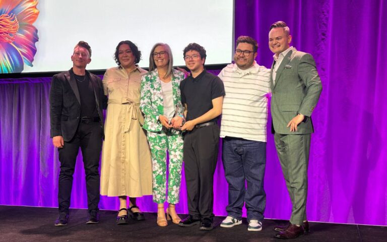 Líderes y organizaciones se unen para apoyar a One n Ten y a la juventud LGBTQ+ de Arizona
