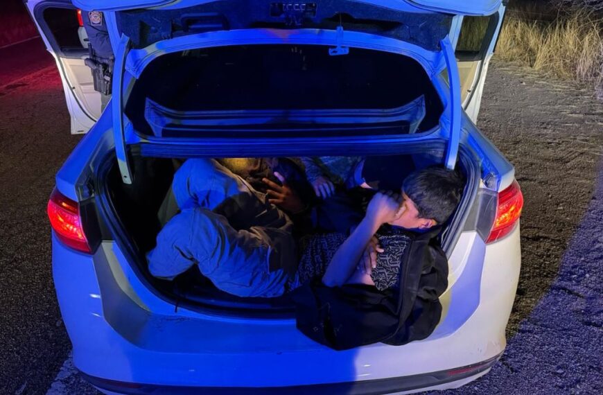 Detienen a hermanos “polleros”: cruzaron a siete personas por la frontera