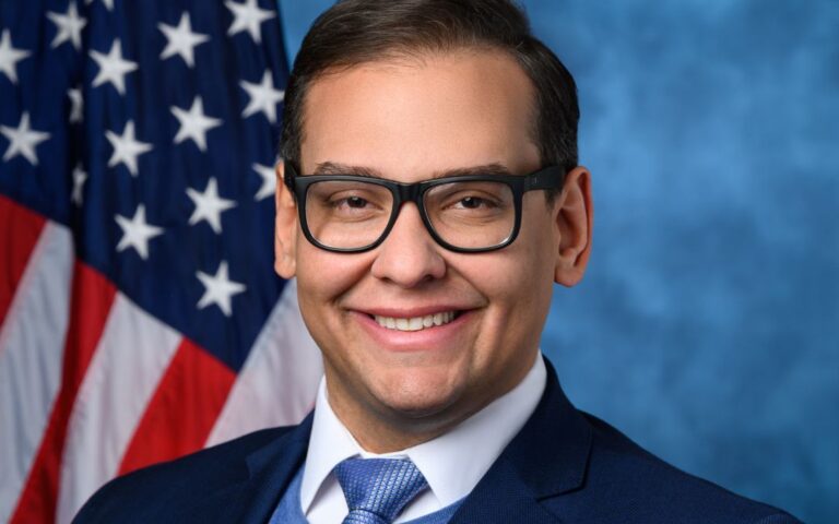 Prisión para George Santos: excongresista republicano es condenado por fraude