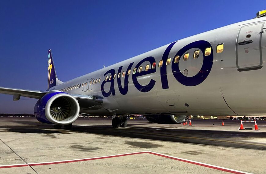 Avelo Airlines firma contrato millonario para deportar inmigrantes desde Mesa, Arizona