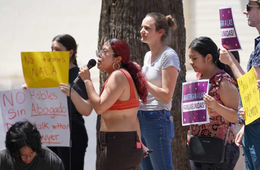 Activistas crean barrera de protección ante detenciones de ICE