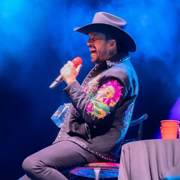 Continúa la celebración de Luis Ángel “El Flaco” con 25 Aniversario Deluxe