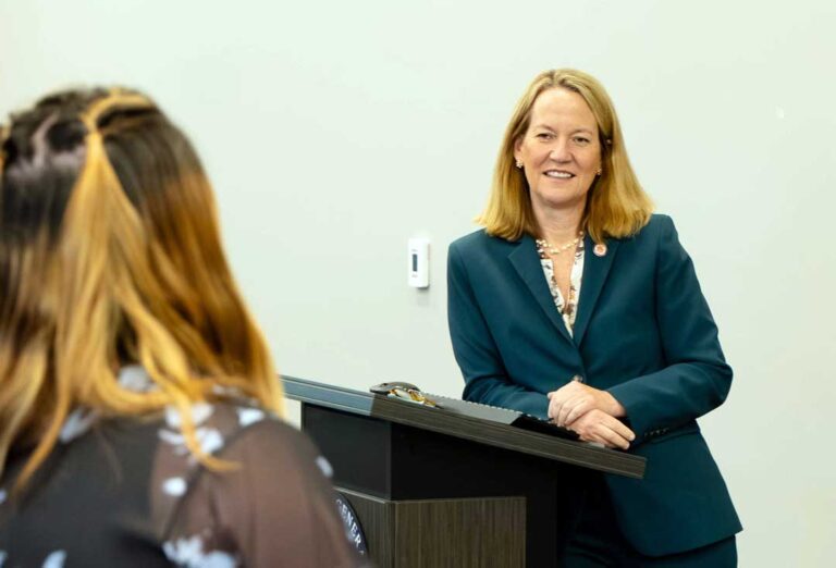Nueva demanda de Arizona al gobierno federal