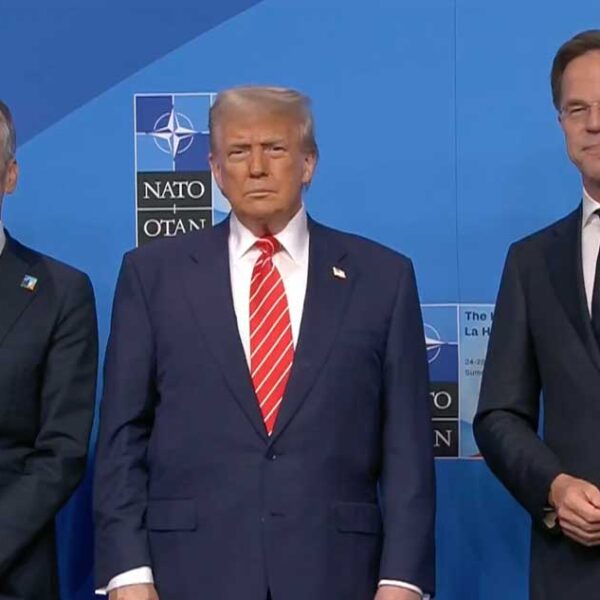 Rutte promete a Trump que Europa “pagara a lo grande” en defensa 