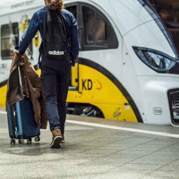 Avanza estudio para tren de pasajeros entre Phoenix y Tucson