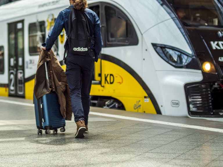 Avanza estudio para tren de pasajeros entre Phoenix y Tucson