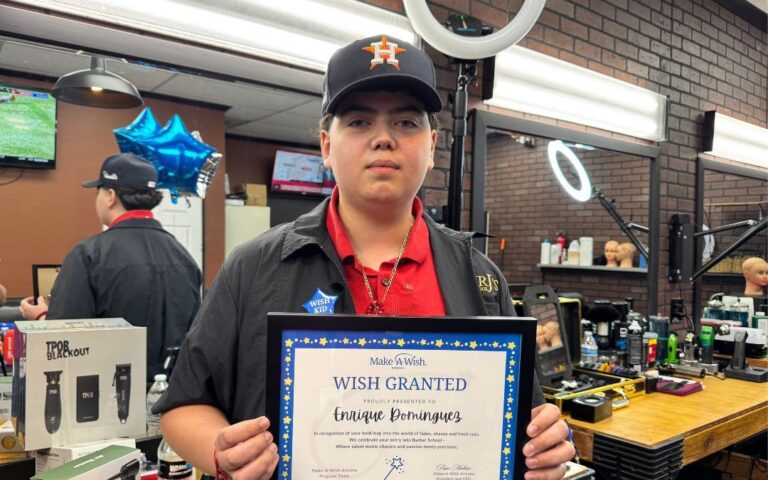 Make-A-Wish cumple el sueño de Enrique: quiere ser barbero profesional