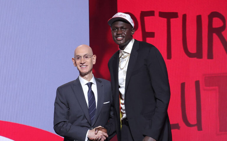 La increíble historia Khaman Maluach, el nuevo novato de los Phoenix Suns
