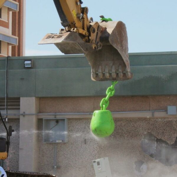 Valleywise Health se despide de antiguo hospital: comienzan demolición