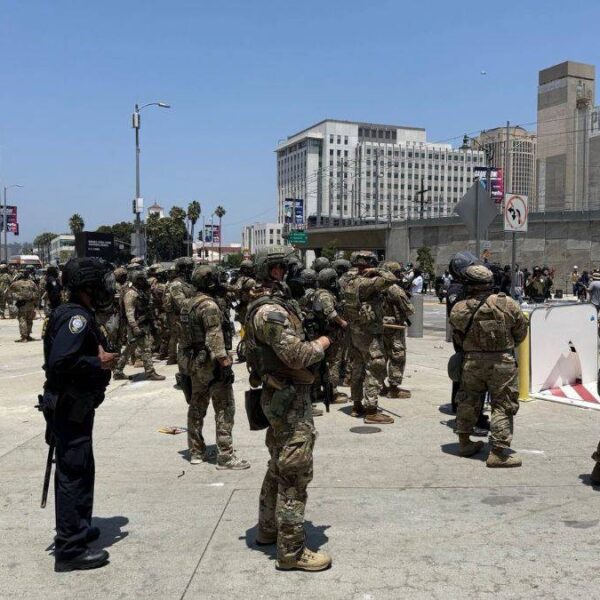 Despliegue militar en Los Ángeles: 2,800 elementos de la Guardia Nacional y Marinos