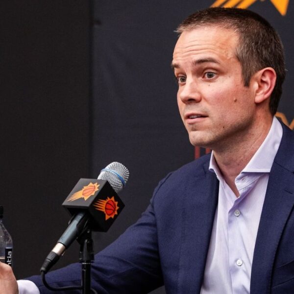 Los Phoenix Suns presentan a su nuevo entrenador y alistan nueva temporada