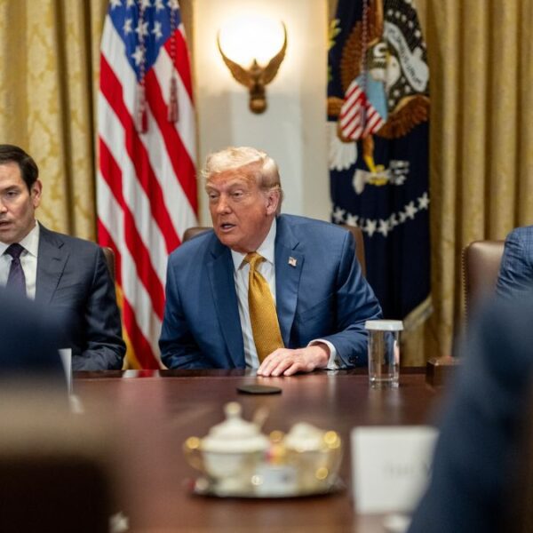 Trump anuncia nuevos aranceles masivos a cobre, farmacéuticas y países