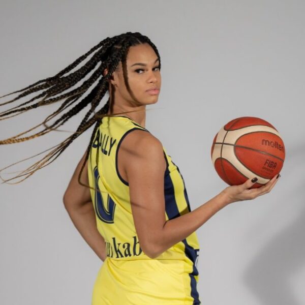 Satou Sabally, en el Equipo Clark: se alista para los All-Star Game 2025