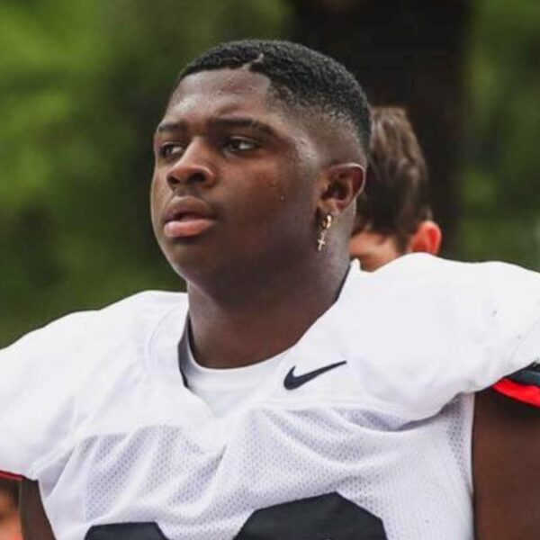 Un Wildcat llega a los Cardinals: Kyon Barrs, firmó su contrato con el equipo de Arizona