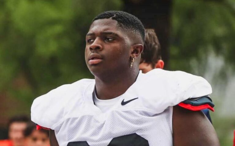 Un Wildcat llega a los Cardinals: Kyon Barrs, firmó su contrato con el equipo de Arizona