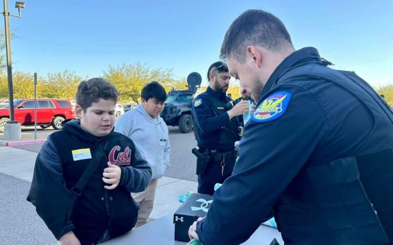 Auditoría revela fallas en la seguridad escolar de Arizona