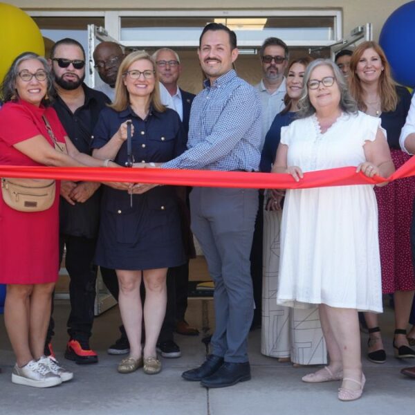 Inauguran nueva sucursal de Valle del Sol en Maryvale