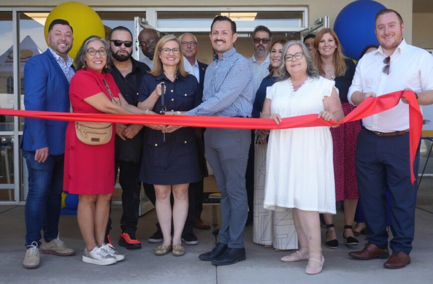 Inauguran nueva sucursal de Valle del Sol en Maryvale