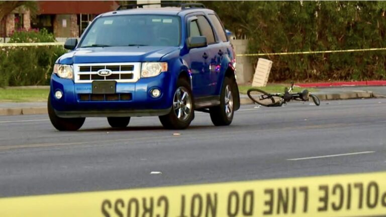 Ciclista en estado crítico tras ser atropellada en el Oeste de Phoenix