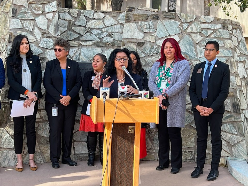 Lydia Hernández rechaza acusaciones de llevar cúter a Maryvale…