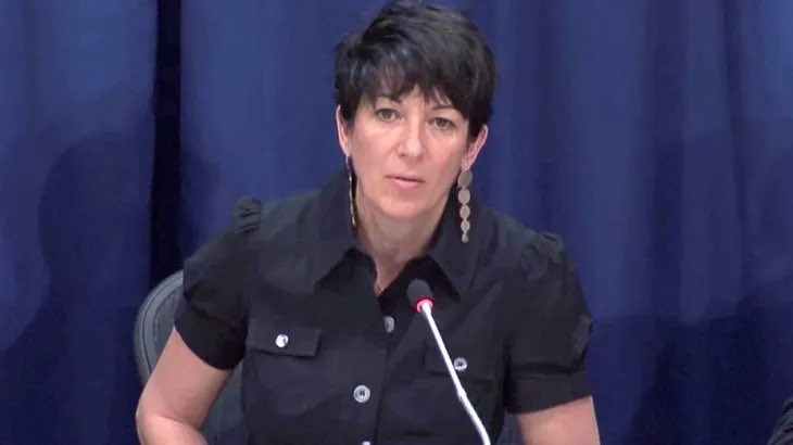 Ghislaine Maxwell dice ser víctima y niega existencia de lista de clientes